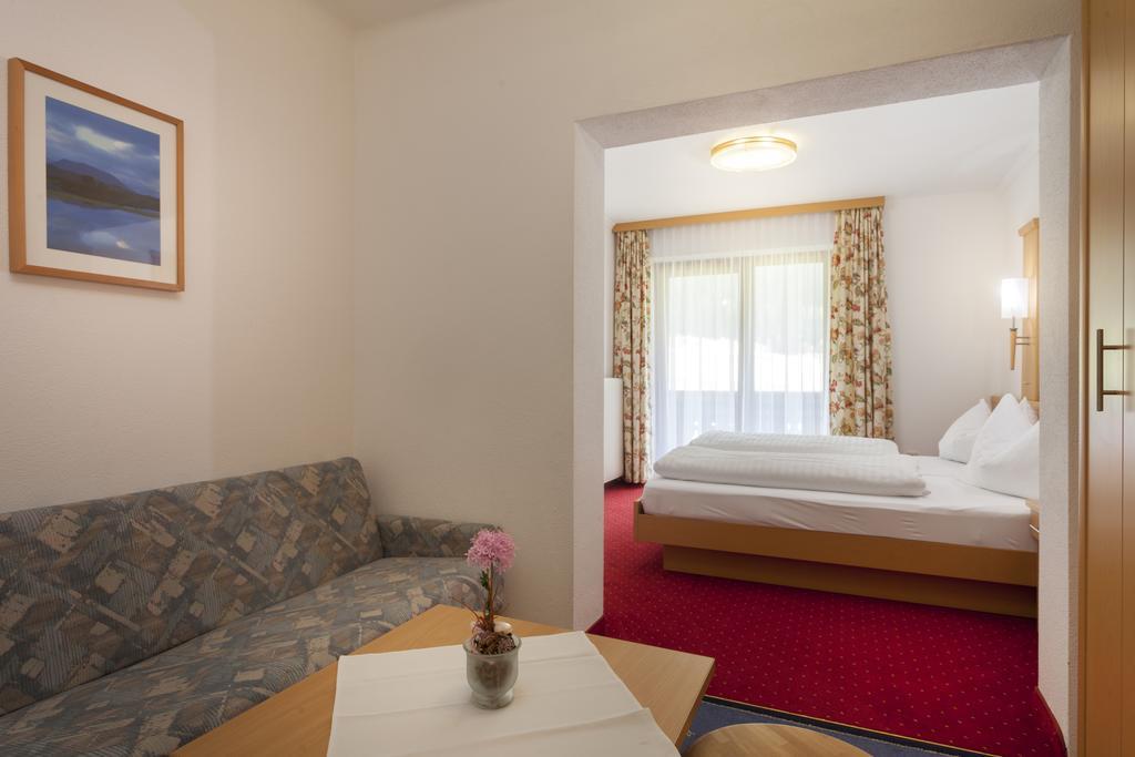 פלאטלאך Alpenhotel Badmeister מראה חיצוני תמונה