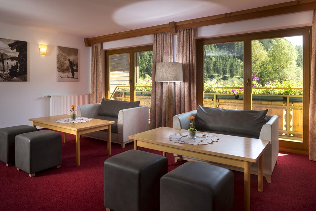 פלאטלאך Alpenhotel Badmeister מראה חיצוני תמונה