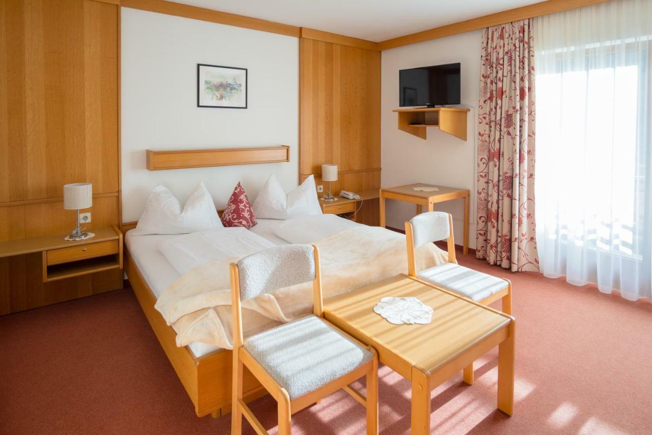 פלאטלאך Alpenhotel Badmeister מראה חיצוני תמונה
